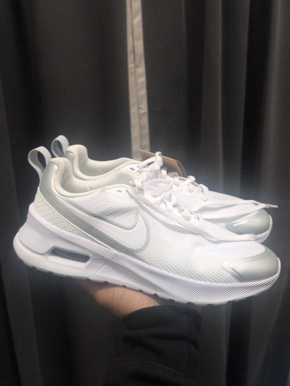 Nike Women's Air Max Nuaxis 'White/Pure Platinum' (HF1233-101) Size 9